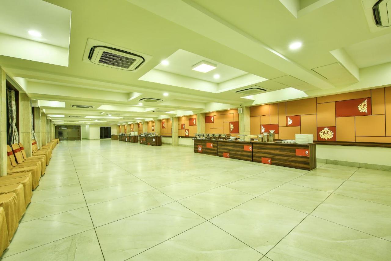 Fabhotel Flora Vastral Ahmedabad Exterior photo